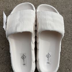 New Adults Flip Flop, Size Womans 10, Mans 8