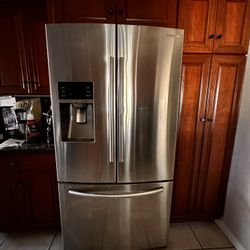 French Door Refrigerator Samsung