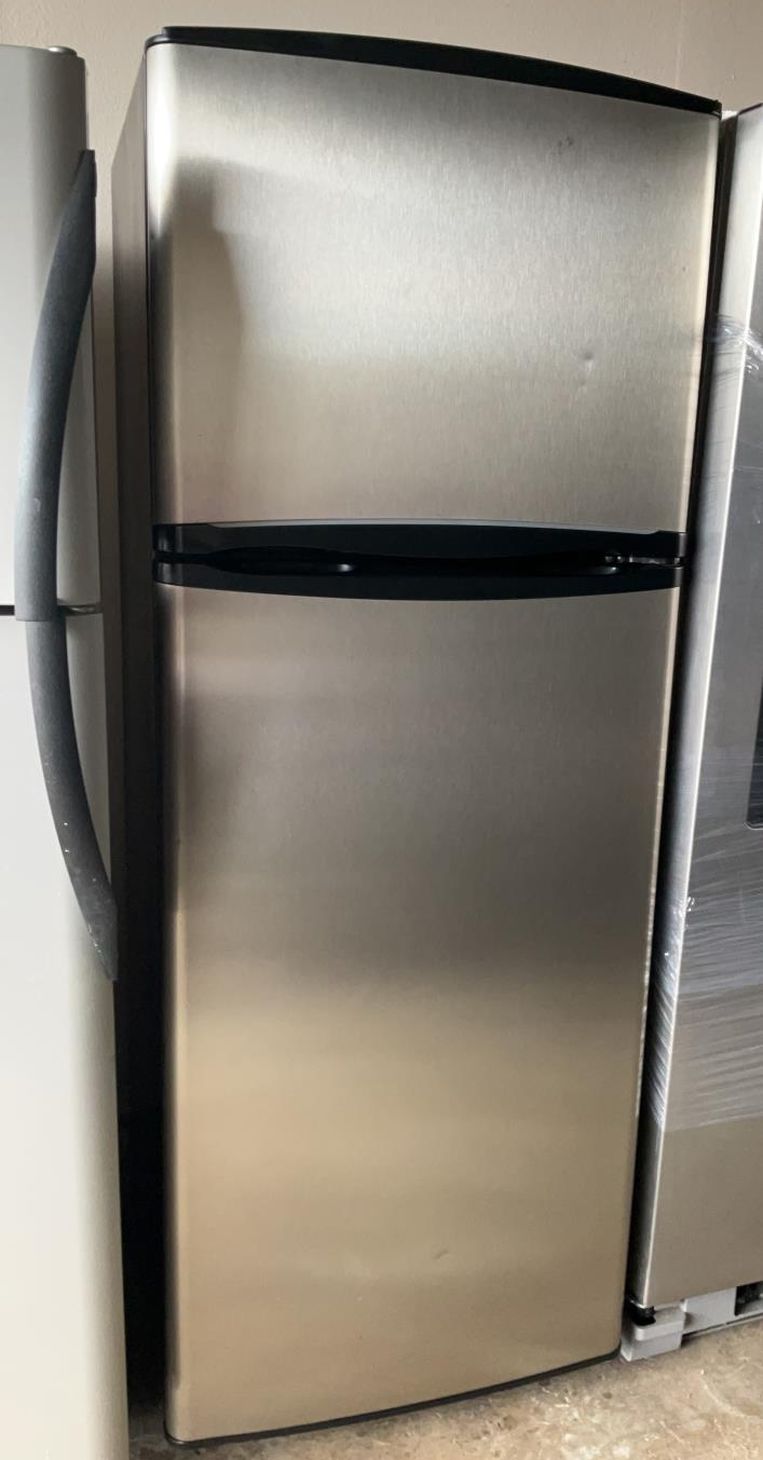 Whirlpool Top Mount 27" Apartment Size Stainless Steel Fridge