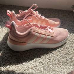 Women’s Size 8.5 Adidas CLOUD FOAM SUPER