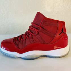 Air Jordan 11 Retro BG Size 5-1/2 Y Red