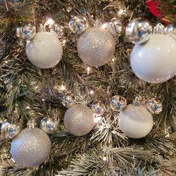 6 Mickey Mouse/ Minnie Mouse Shaped Christmas Ornaments