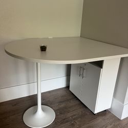 Dinning Table 