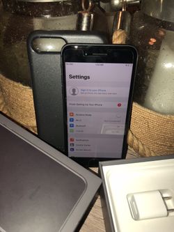 🍀 iPhone 8 Plus Unlocked!🍀