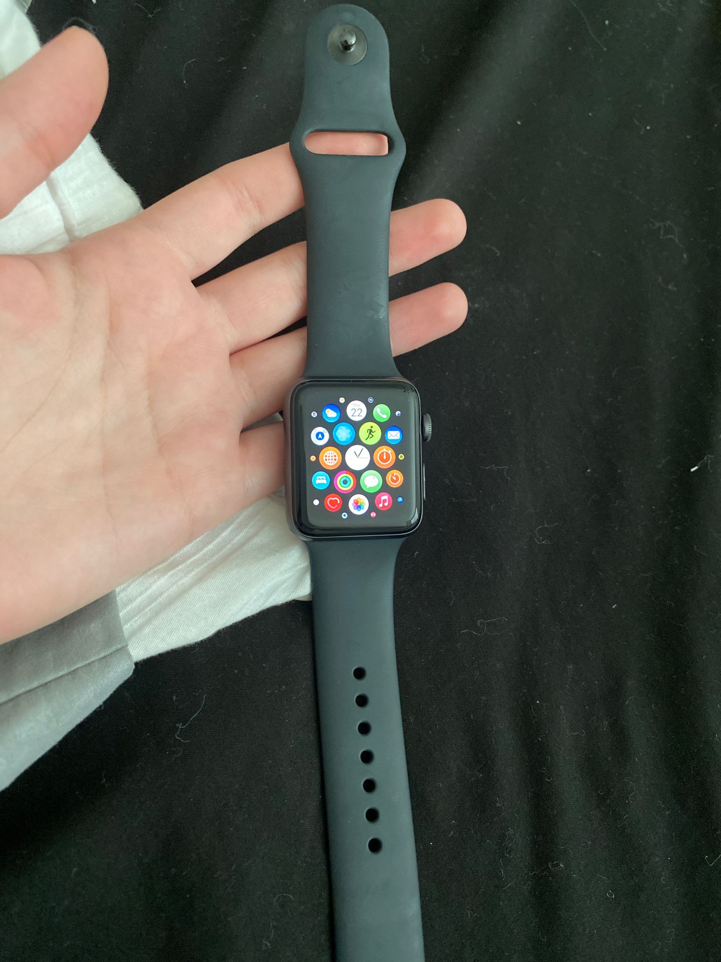 Apple Watch series 3. Works perfect