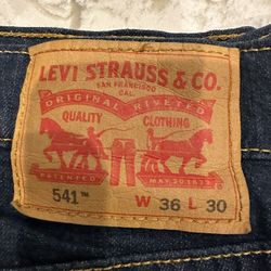 Levi’s Jeans