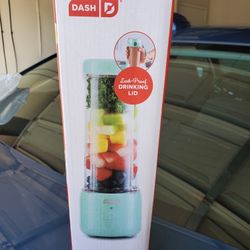 Dash Portable Blender. New!