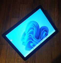 Dell 12.3" Touchscreen Tablet Intel Core i5 CPU 16GB RAM Dual Webcam USB C Thunderbolt Port Windows 11 Professional