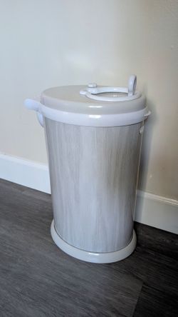 Diaper pail