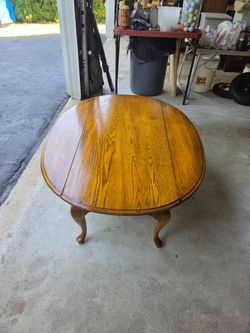 Coffee Table 2- Leaf Oak