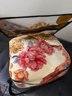 King Size blanket brand new