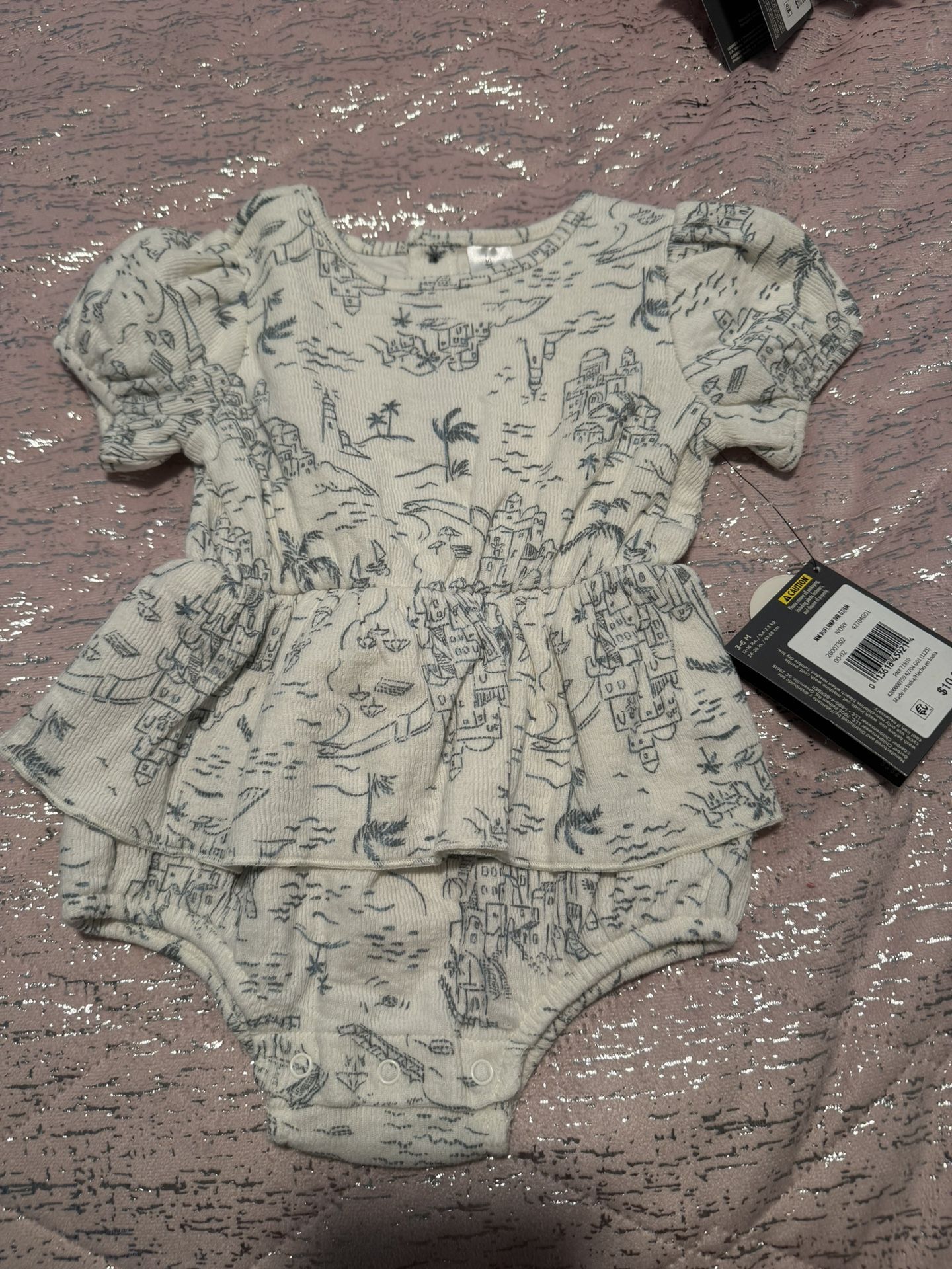 Baby Girl Size 3-6 And 6-9 Months White Ivory City Beach Lighthouse Scene Bodysuit Romper Ruffles