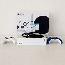 Xbox Series S 512GB + 2 Controllers, Original Box & Cables