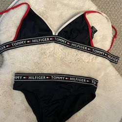 Tommy Hilfigure Swimsuit Set Size S 