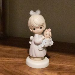 Precious Moments Figurine