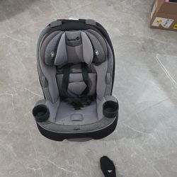 Carpeta Para Bebé E Infante En Muy Buenas Condiciones