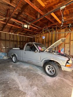 Truck for sale / troka se vende