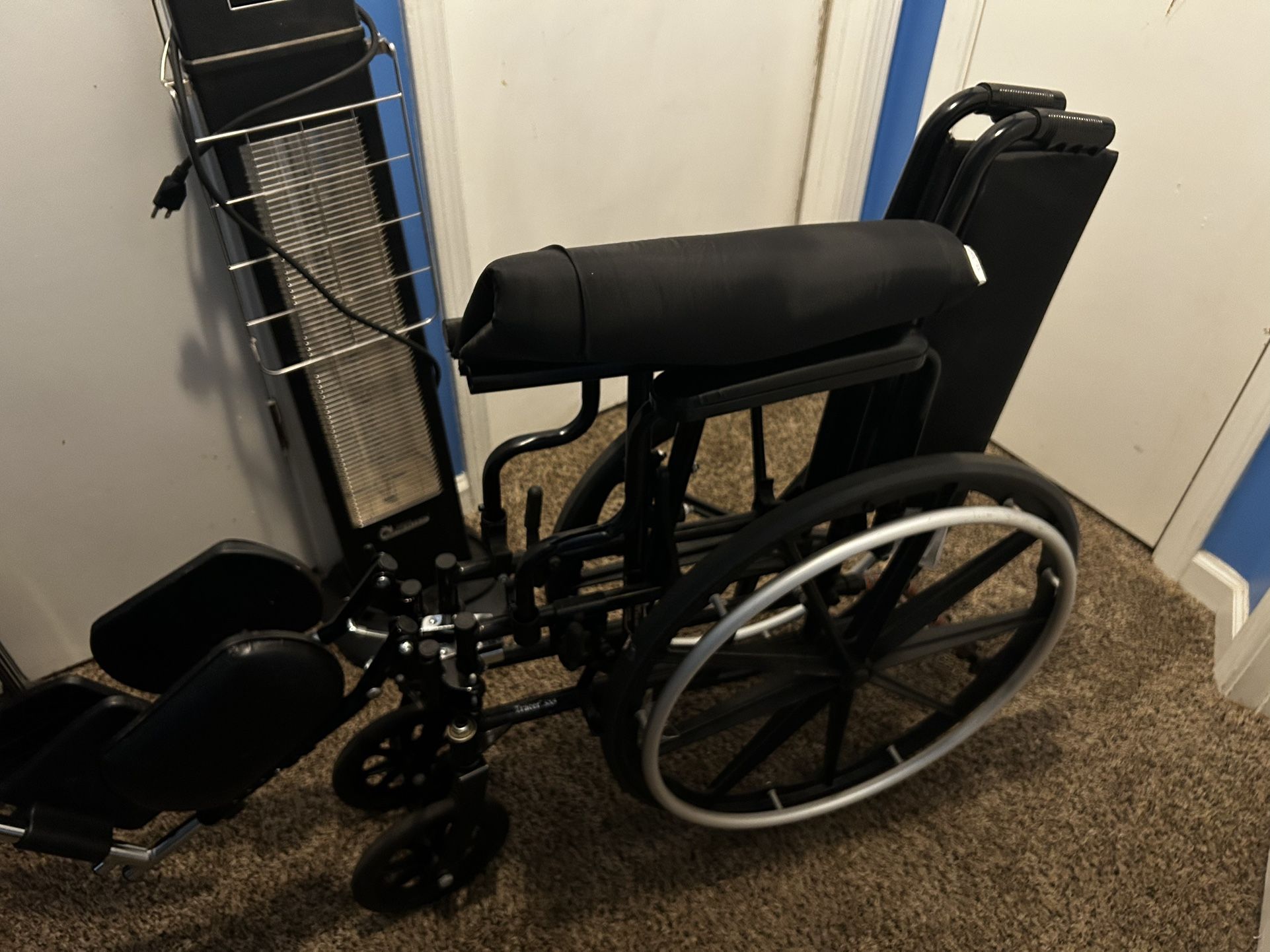 Wheelchair- Invacare Tracer SX5 Wheelchair W/18” Seat Width + Elevating Footrests + Anti Tippers 