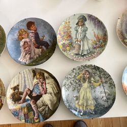 Vintage 1983 Bradford Exchanged Full Set Of 8 Mother Goose Plates By Reco