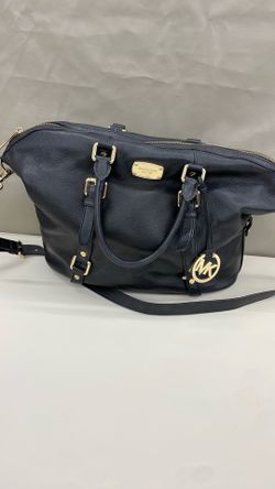Michael Kors purse. Item No 208 (Shopgoodwill)
