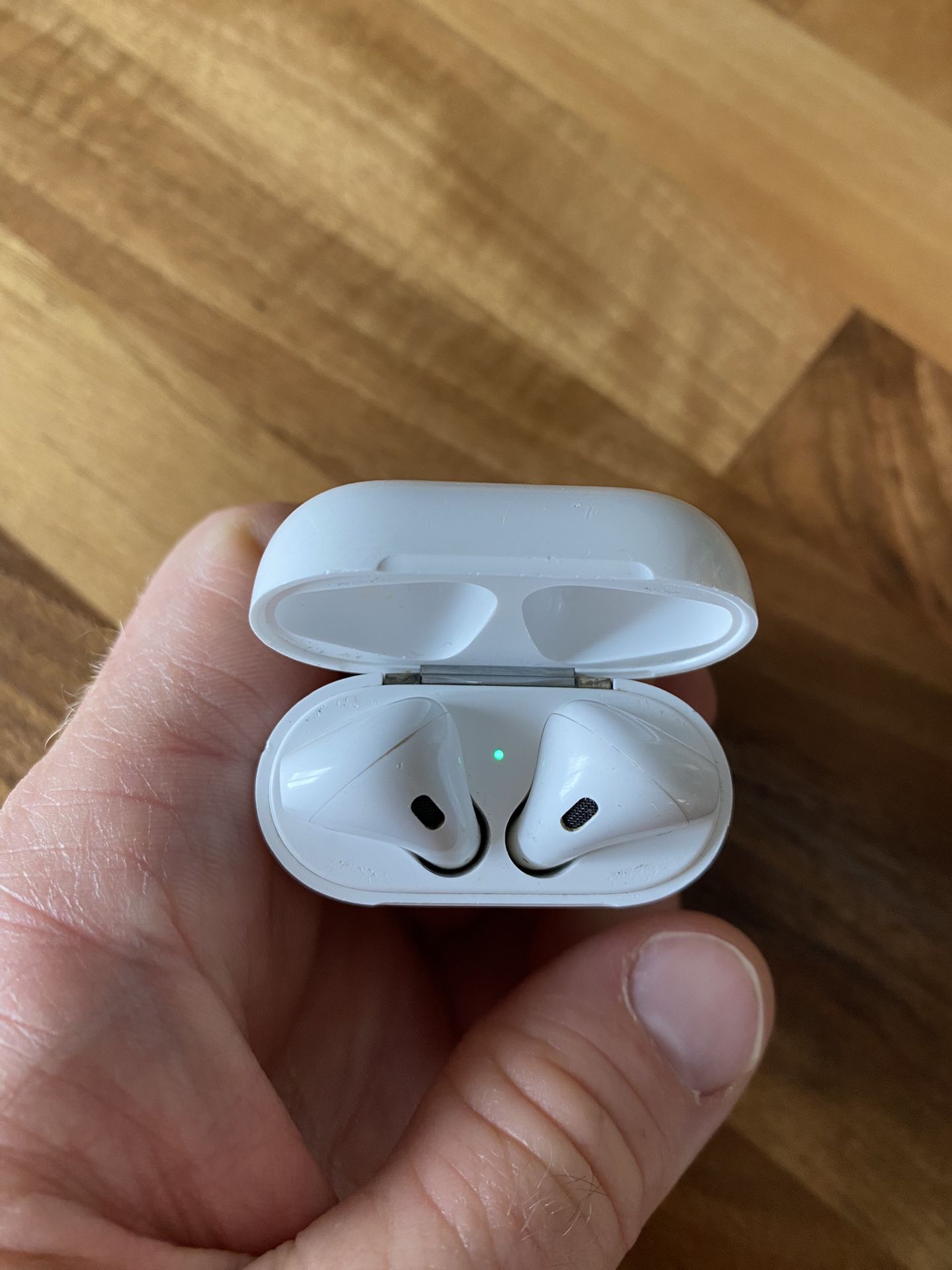 Apple AirPods