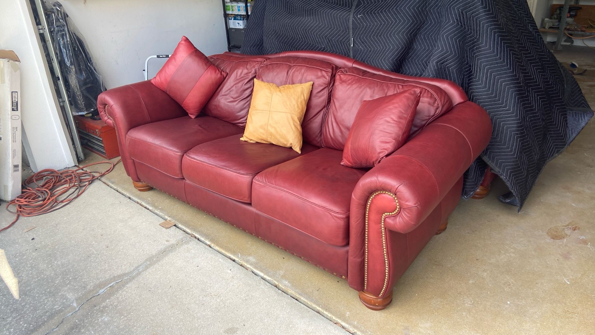 2 Piece Lazy Boy Couch Set