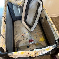 Portable Crib/ Play Pen