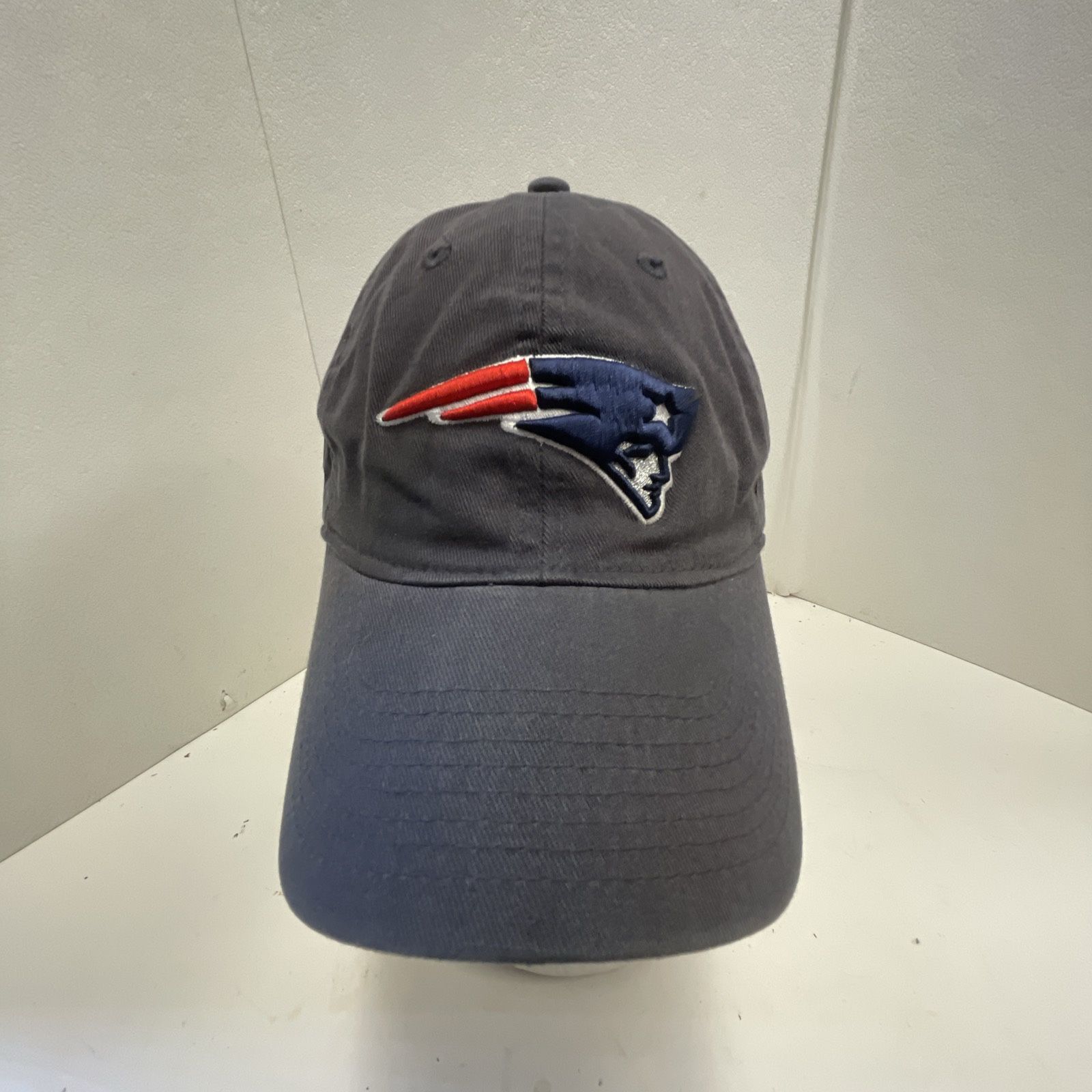 New England Patriots Fitted Hat Cap Size Medium NFL Football Reebok - Blue