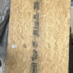 Plywood sheet in good condition