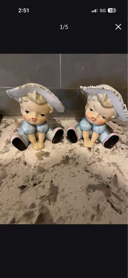 Japanese kitsch vases