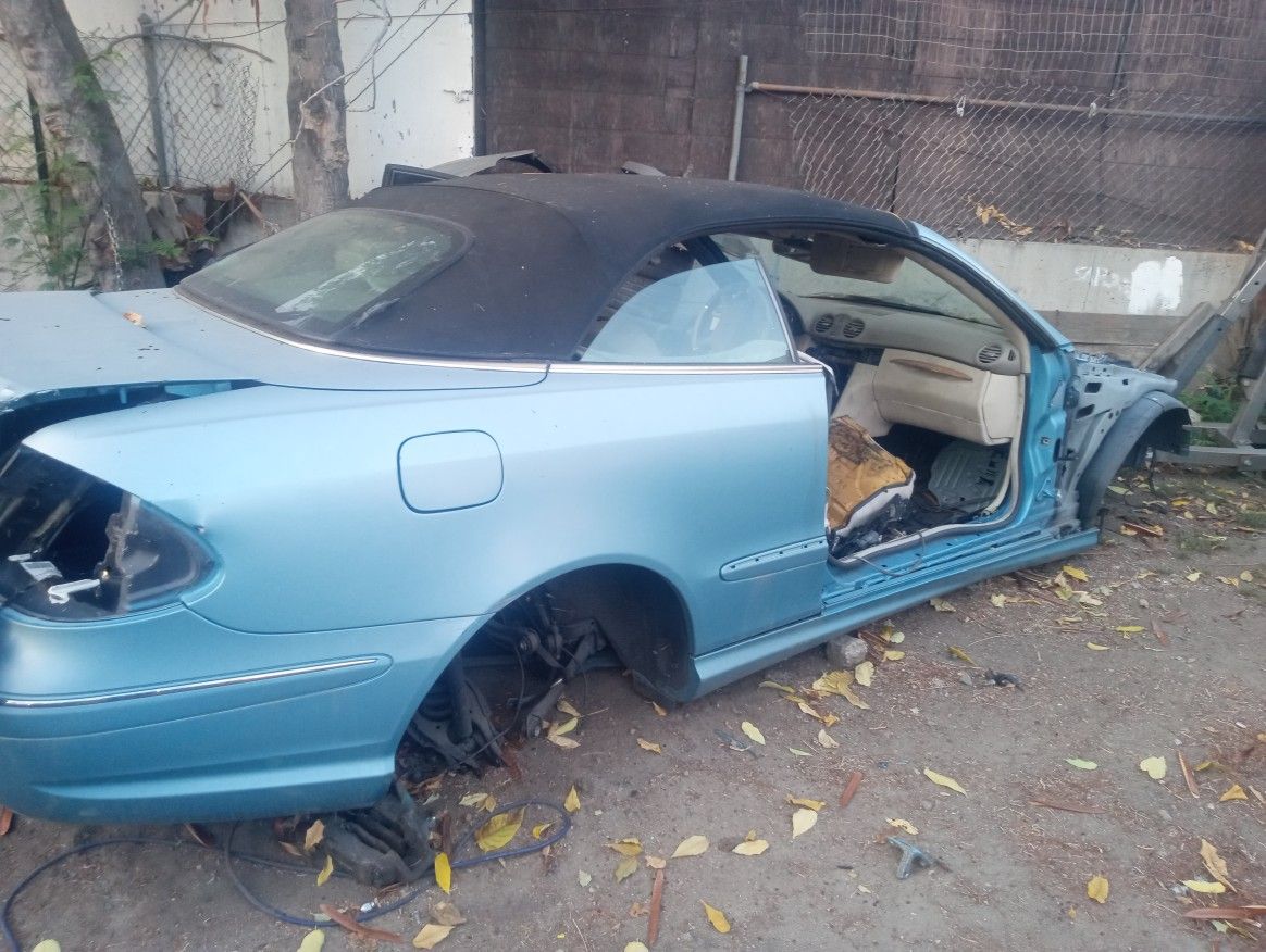 Mercedes  Free Shell