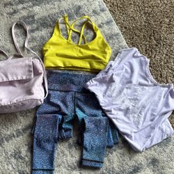 Lululemon 🧘‍♀️ Yoga/GYM Outfit Bundle In A Baggu Backpack 