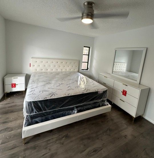 White Bedroom Set 4 Pcs New King Bed Dresser Mirror And Nightstand