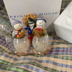 Princess House 3 Pc Snow People Salt And Pepper Shaker