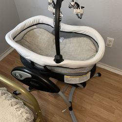 Portable Bassinet 
