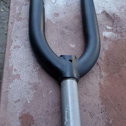 Flybike 1pc Steer Tube Forks 27mm Offset & 3/8 Drop outs Good Condition (Flat Black) Asking $35 Firm on Price 