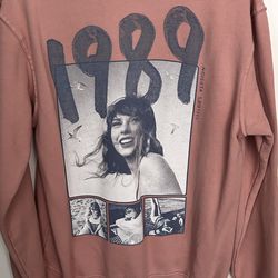 Taylor swift sweater