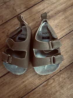 BRAND NEW O-3months SANDALS 