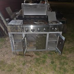 Kenmore natural gas BBQ grill