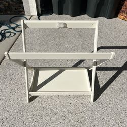 Uppa Baby bassinet holder