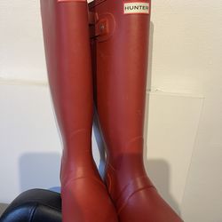RED TALL HUNTER BOOTS 