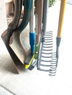 7 must have garden tools