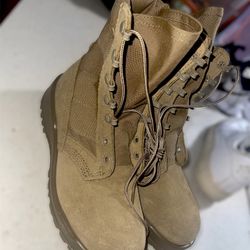 Military Boots 