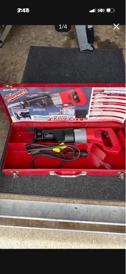 MILWAUKEE Sawzall Model# 6527-22