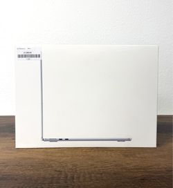 13.6" MacBook Air M4 10 Core*512GB SSD*24GB RAM