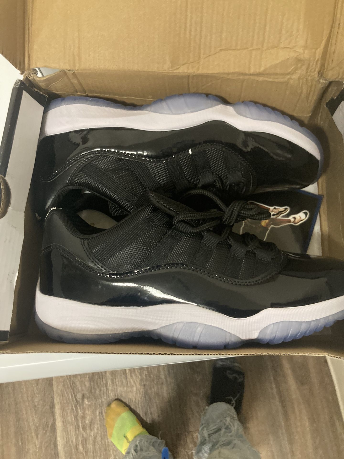 Space Jam Jordan 11 Size 9.5