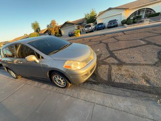 Versa 2009