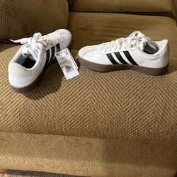 Women’s Adidas Tennis Shoes