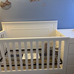 4in1 Convertible Baby/toddler Crib