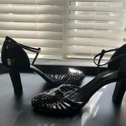 Heels Les Prairies De Paris Patent Leather for Female 41 EU